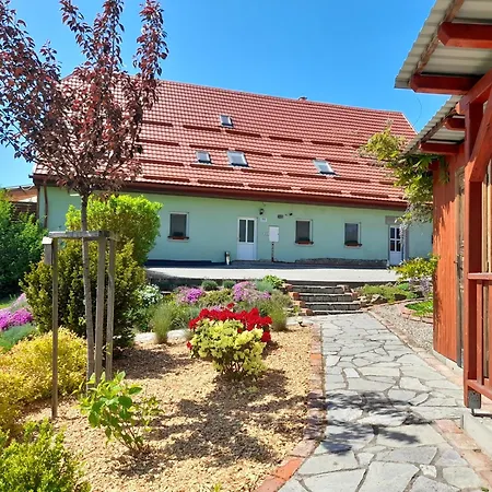 Kır Evi Brychovi Cerveny Potok