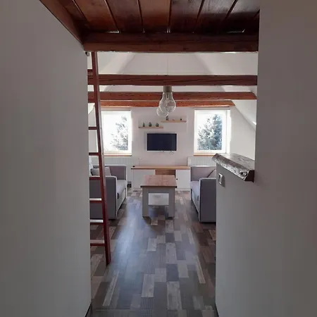 Kır Evi Brychovi